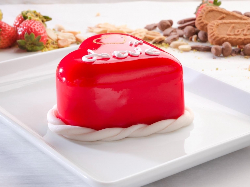 Kalpli Frambuazlı pasta 