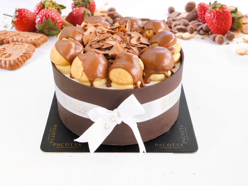 Profiterollü Pasta